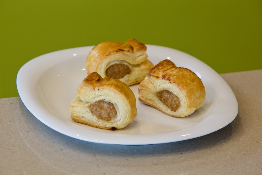 Mini worstenbroodjes (€1/stuk)