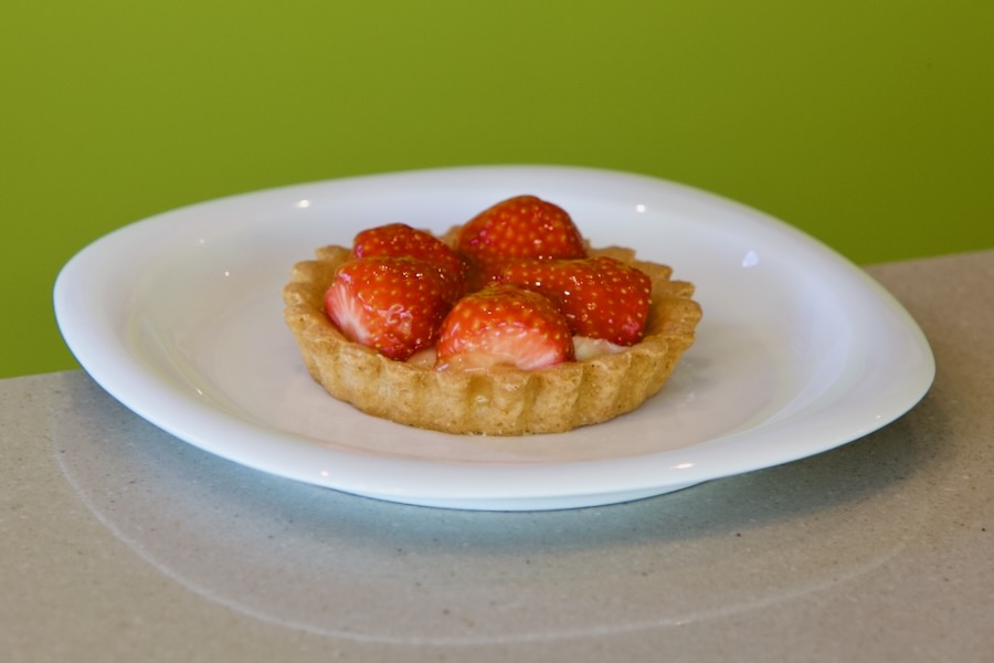 Tarteletje aardbeien zonder slagroom (€4,30)