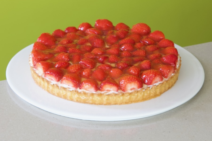 Aardbeientaart met slagroom (€29)